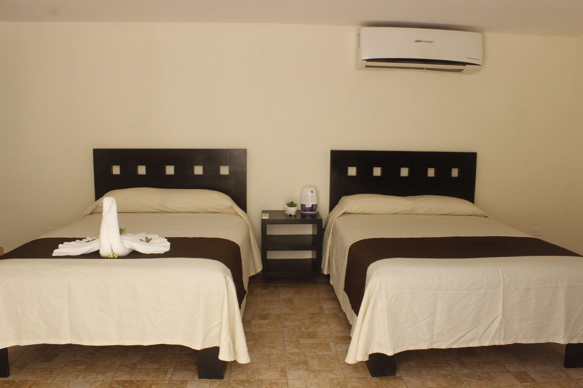 Luciana Hotel & Beach Club Playa del Carmen Buitenkant foto