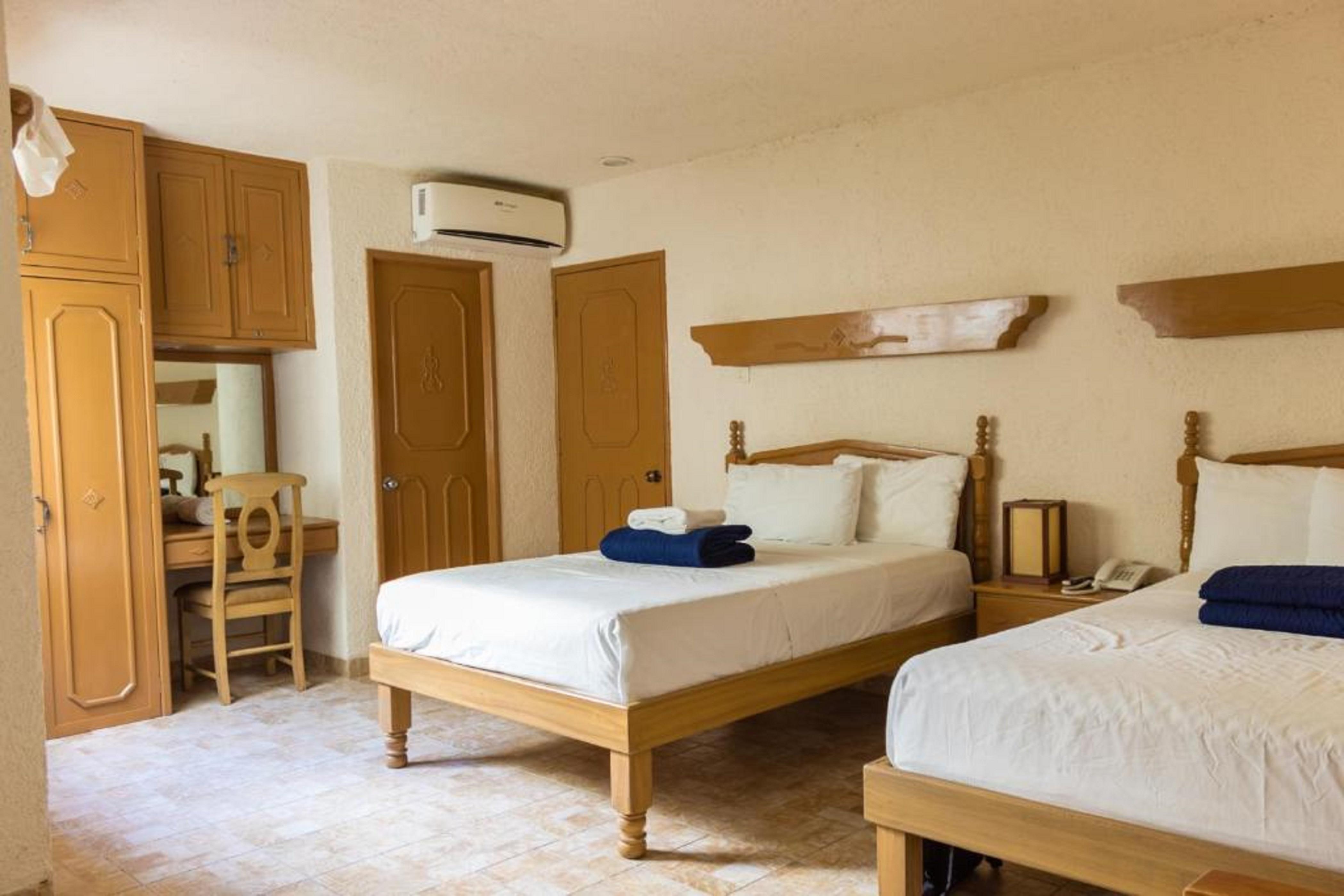 Luciana Hotel & Beach Club Playa del Carmen Buitenkant foto