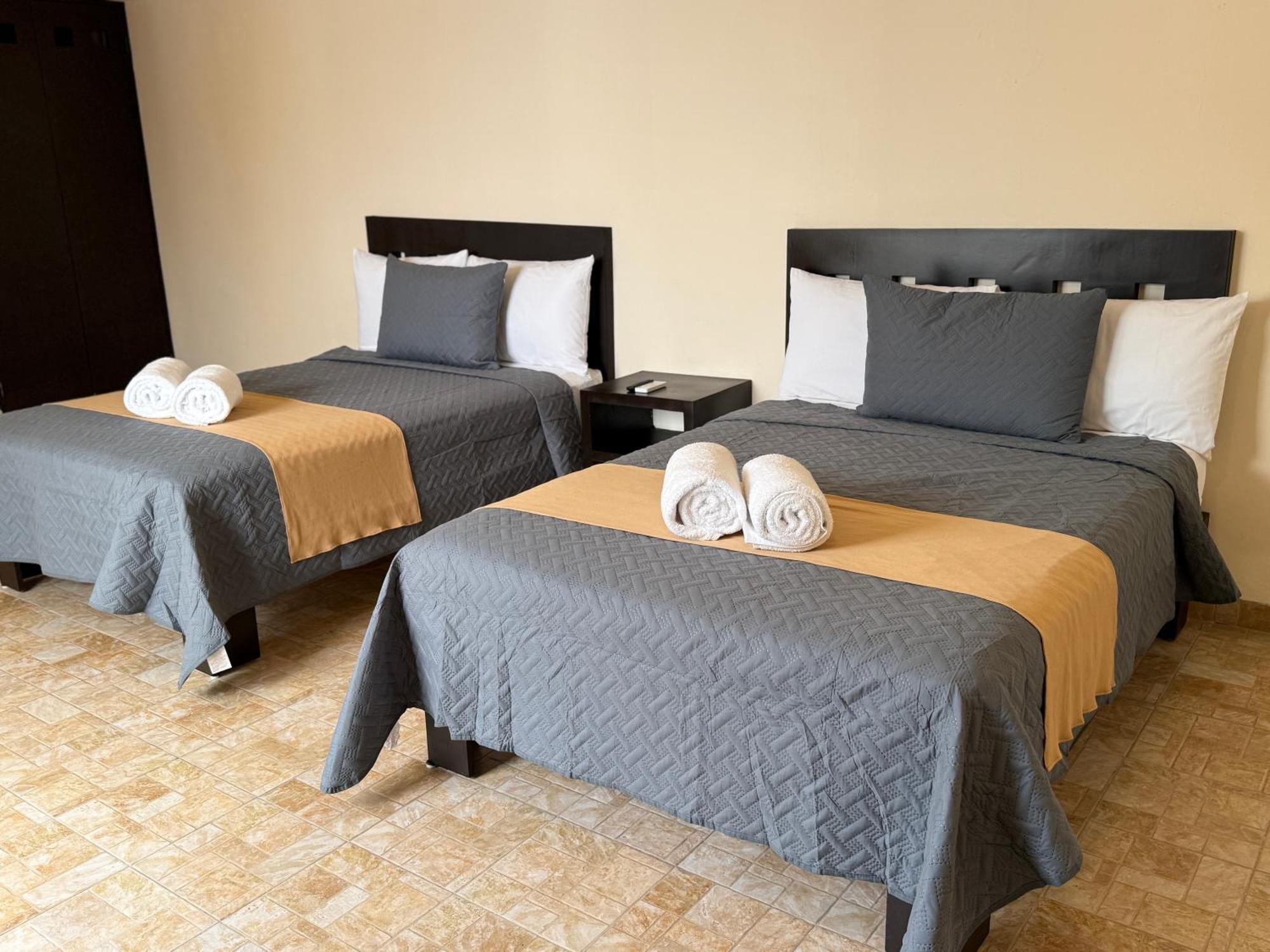 Luciana Hotel & Beach Club Playa del Carmen Kamer foto