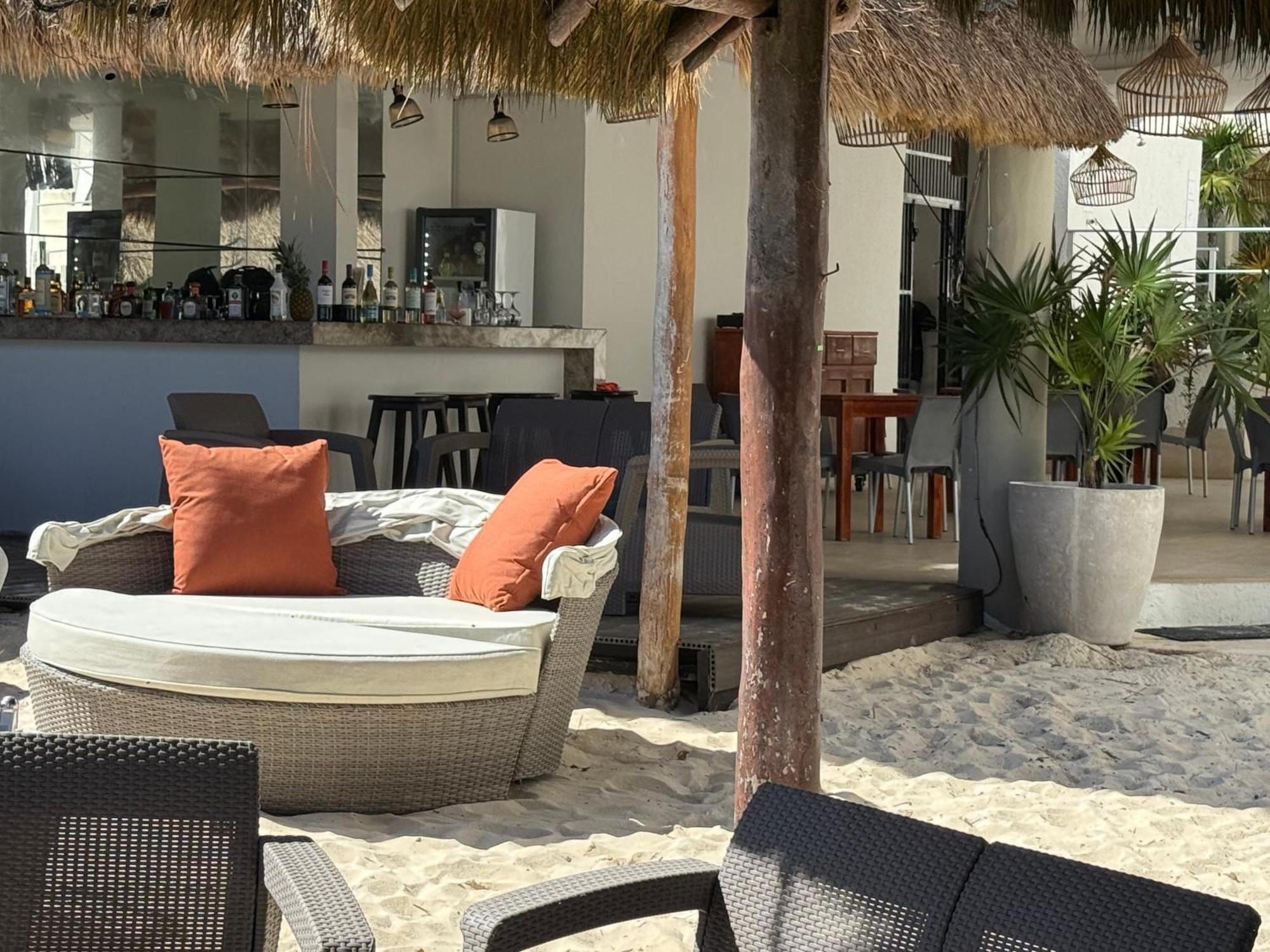Luciana Hotel & Beach Club Playa del Carmen Buitenkant foto